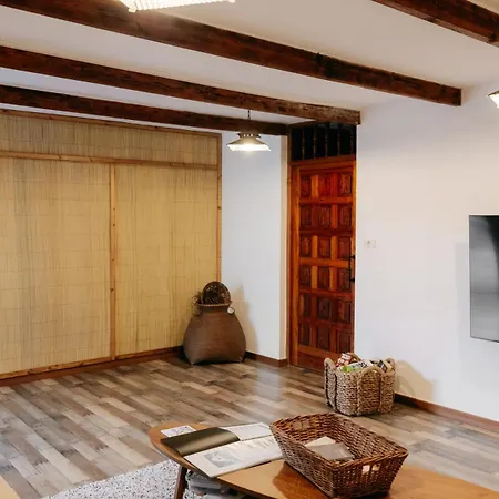 Casa Con Jardin Familias Y Grupos Διαμέρισμα *