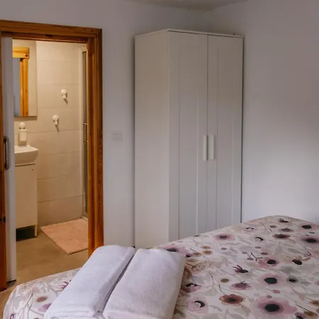 Casa Con Jardin Familias Y Grupos